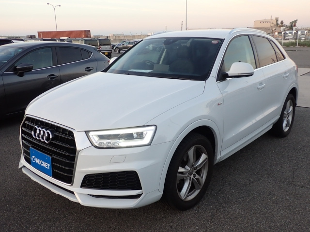 AUDI Q3 2018
