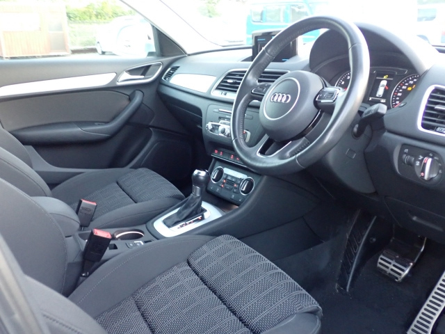 AUDI Q3 2018