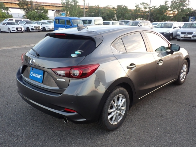 MAZDA AXELA 2018