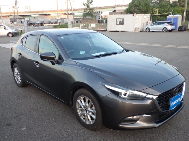 MAZDA AXELA 2018