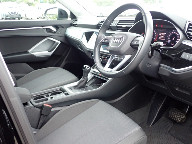 AUDI Q3 2020
