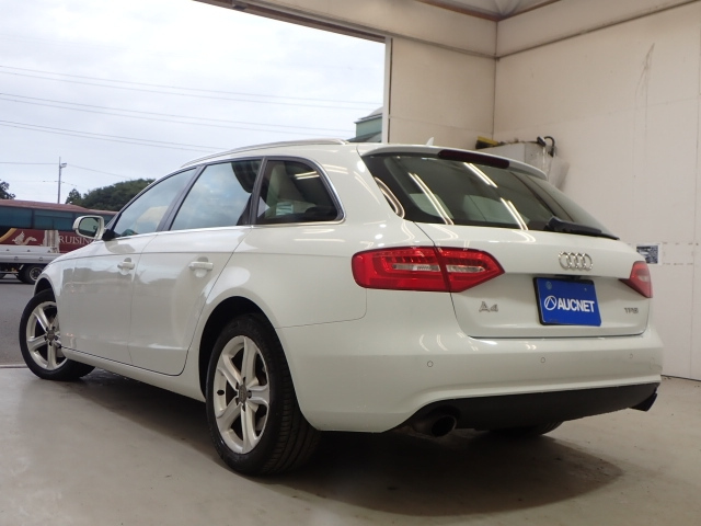 AUDI A4 2014