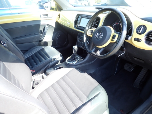VOLKSWAGEN THE BEETLE 2014