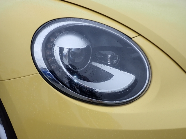 VOLKSWAGEN THE BEETLE 2014