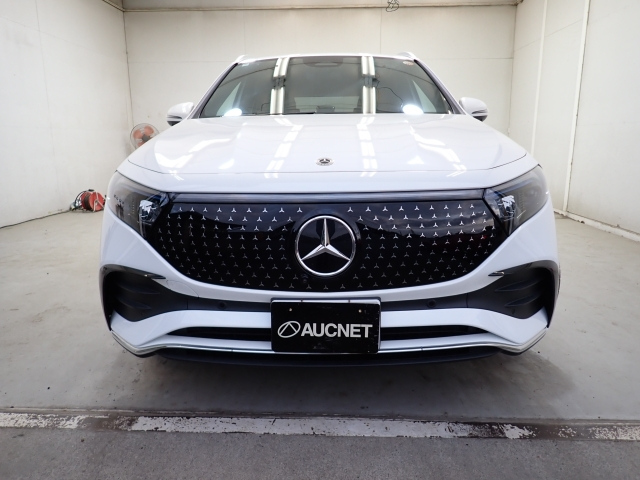 MERCEDES BENZ EQA 2024