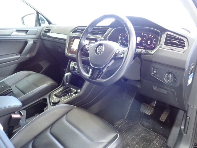 VOLKSWAGEN TIGUAN 2020