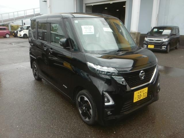 NISSAN ROOX 2021