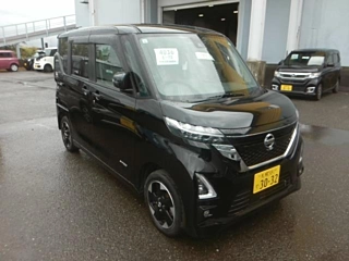 NISSAN ROOX 2021