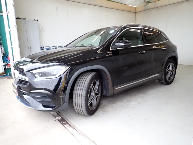 MERCEDES BENZ GLA CLASS 2022