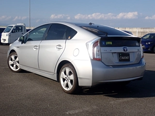 TOYOTA PRIUS 2013