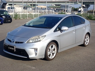 TOYOTA PRIUS 2013