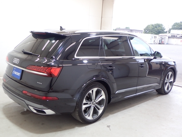 AUDI Q7 2020