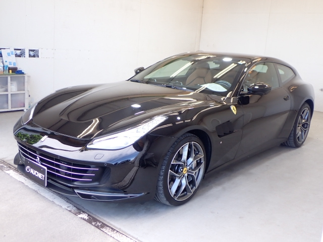 FERRARI GTC4LUSSO 2020