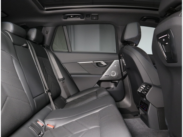 BMW i5 2024