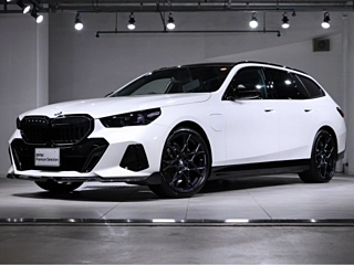 BMW i5 2024