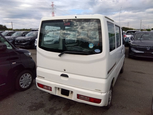 MITSUBISHI MINICAB VAN 2013