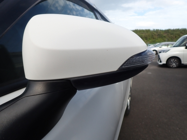 TOYOTA COROLLA FIELDER 2012