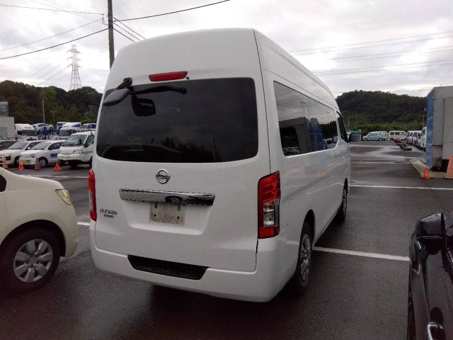 NISSAN CARAVAN 2018