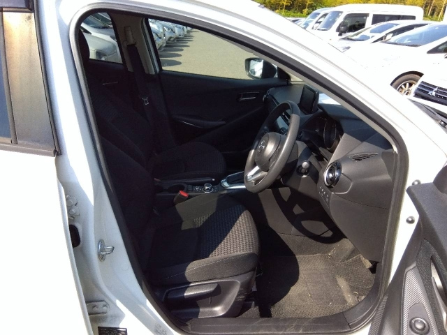 MAZDA DEMIO 2019