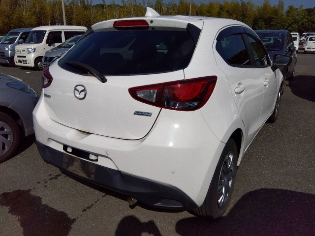 MAZDA DEMIO 2019
