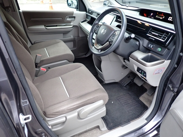 HONDA STEP WAGON 2021