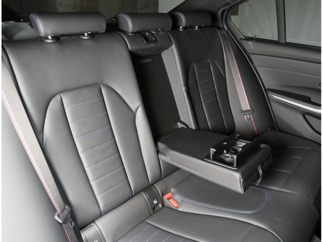 BMW 3 SERIES 2024