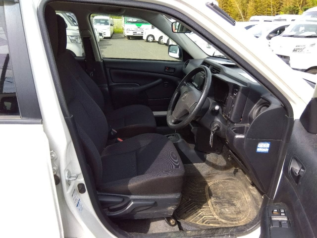 TOYOTA PROBOX 2019