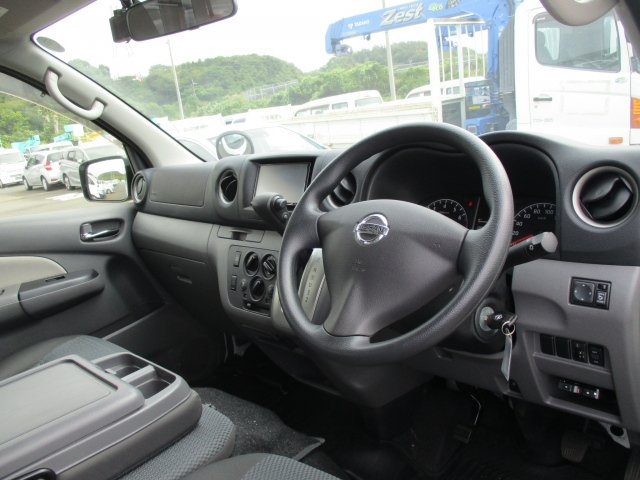 NISSAN CARAVAN VAN 2016