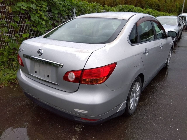 NISSAN SYLPHY 2010