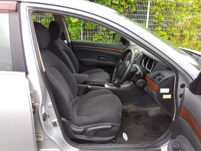 NISSAN SYLPHY 2010