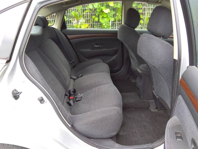 NISSAN SYLPHY 2010