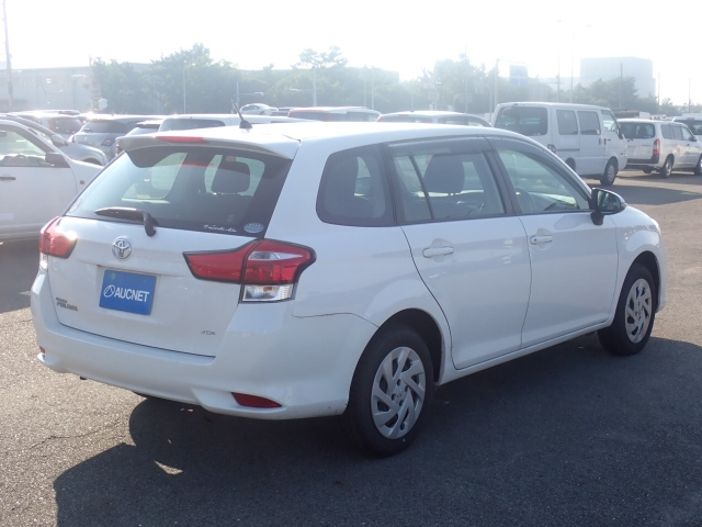 TOYOTA COROLLA FIELDER 2019