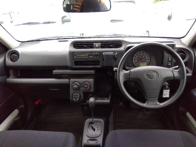 TOYOTA SUCCEED 2018