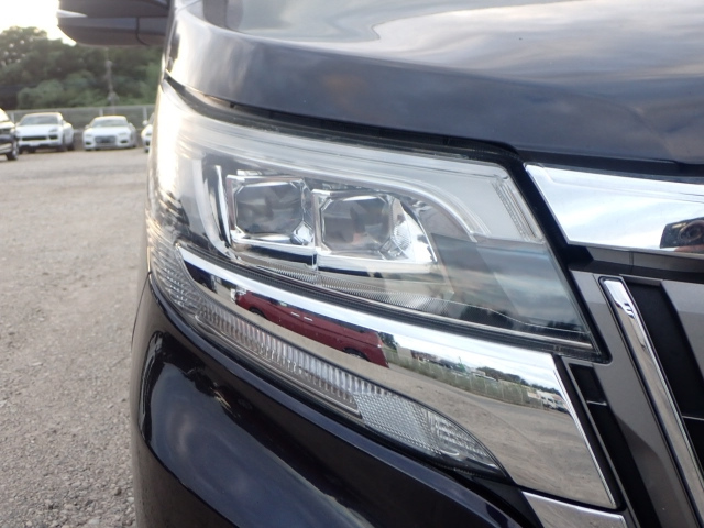 TOYOTA ESQUIRE 2018