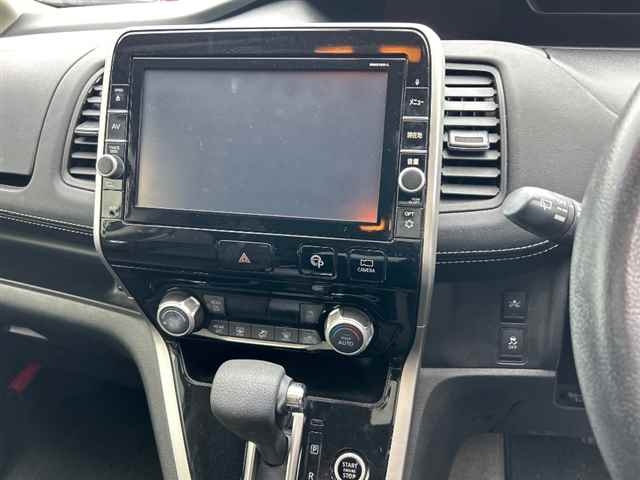 NISSAN SERENA 2017