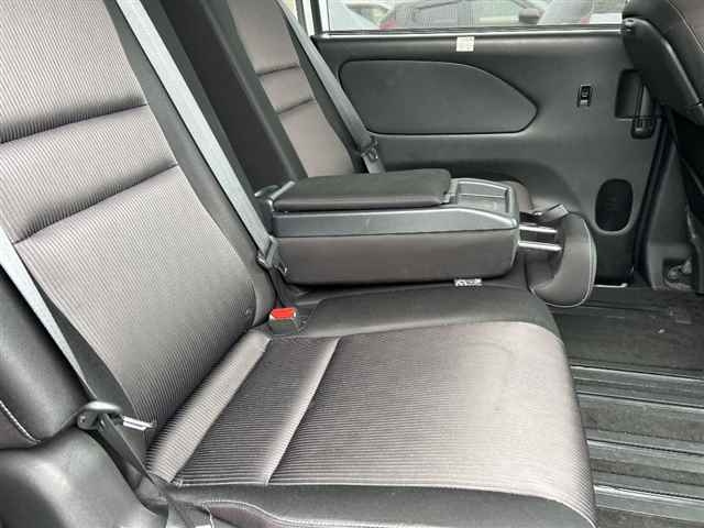NISSAN SERENA 2017