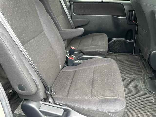 TOYOTA VOXY 2014