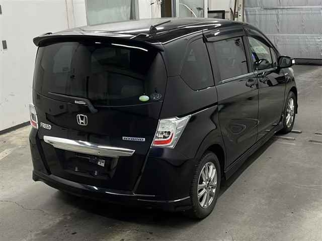 HONDA FREED 2012
