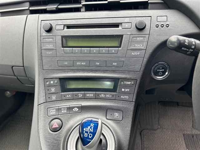 TOYOTA PRIUS 2010