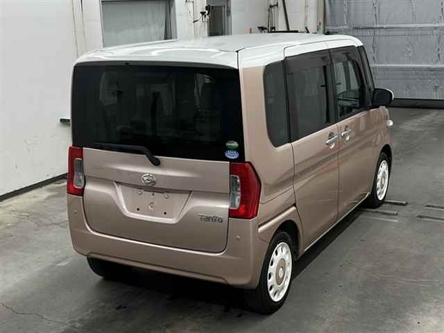 DAIHATSU TANTO 2018