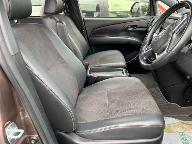 TOYOTA ESTIMA 2017