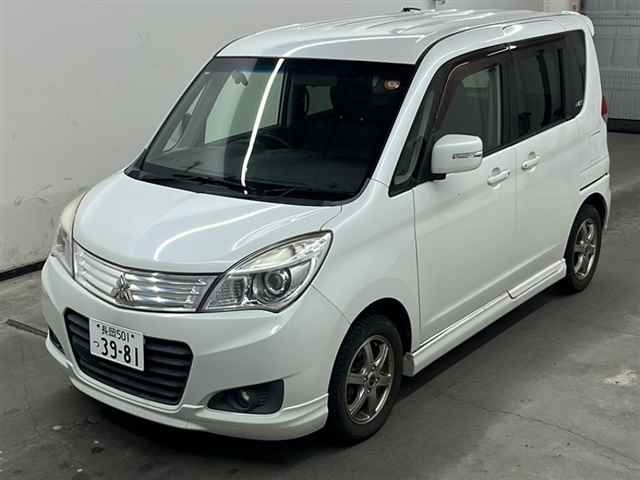MITSUBISHI DELICA D2 2014