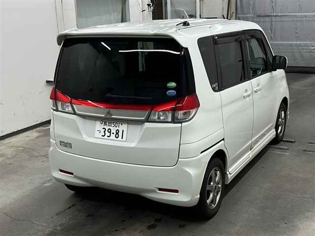 MITSUBISHI DELICA D2 2014