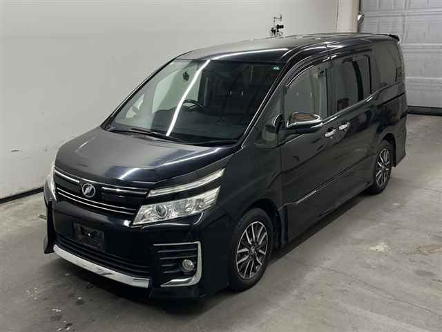 TOYOTA VOXY 2015