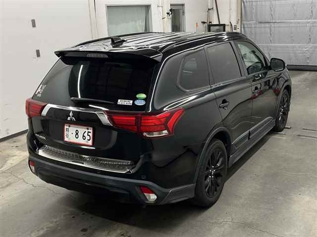 MITSUBISHI OUTLANDER 2019
