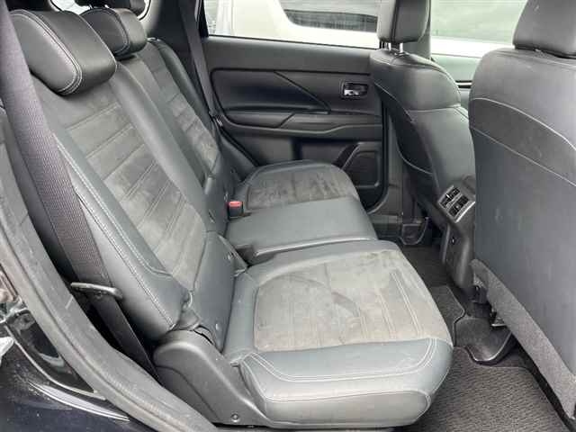 MITSUBISHI OUTLANDER 2019