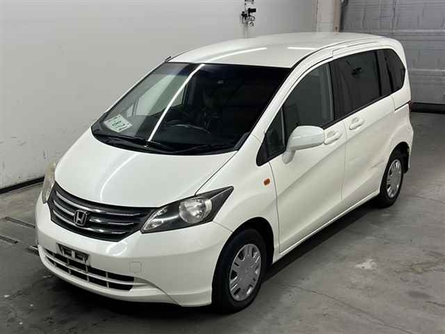 HONDA FREED 2011