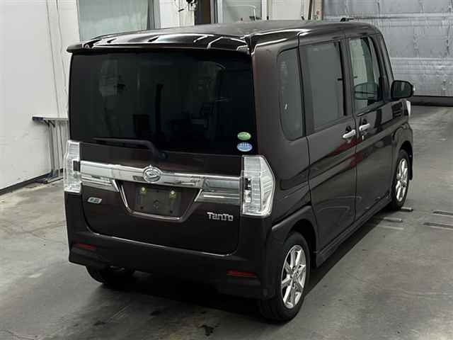 DAIHATSU TANTO 2014