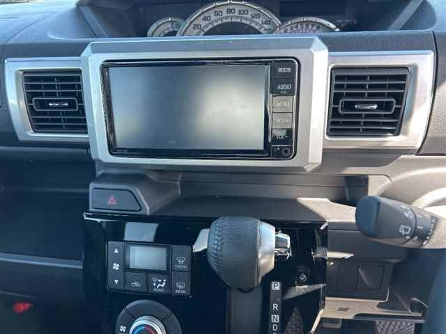 TOYOTA PIXIS MEGA 2022