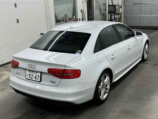 AUDI A4 2014